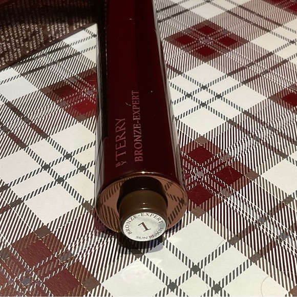 By Terry Brightening Bronze-Expert Sun Glow Perfecting Brush in SUN BEACH #1 - Picture 9 of 10